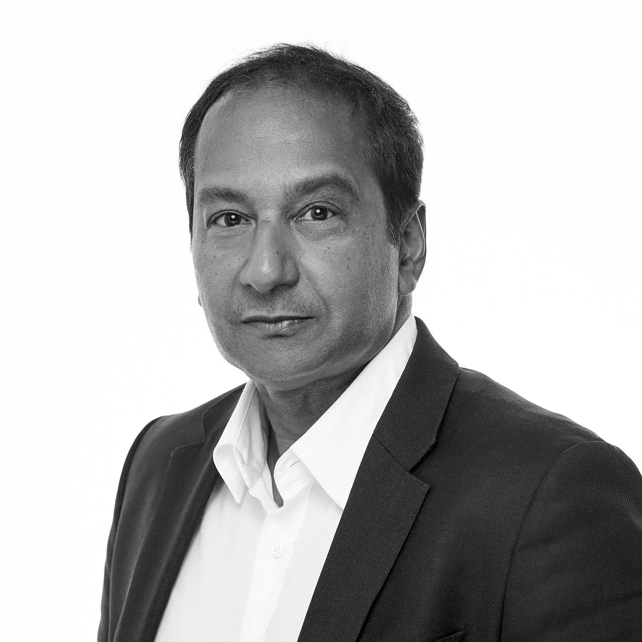  Ravi  Peravali 